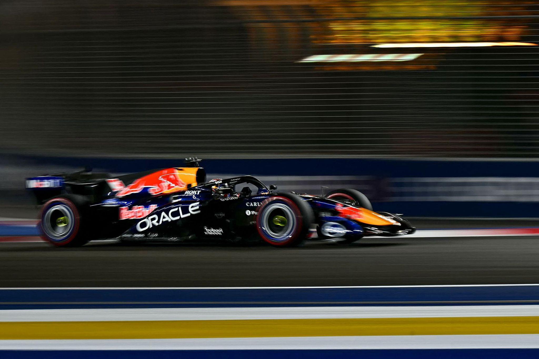 F1新加坡站：维斯塔潘夺冠，乐扣亚军，安东内利季军